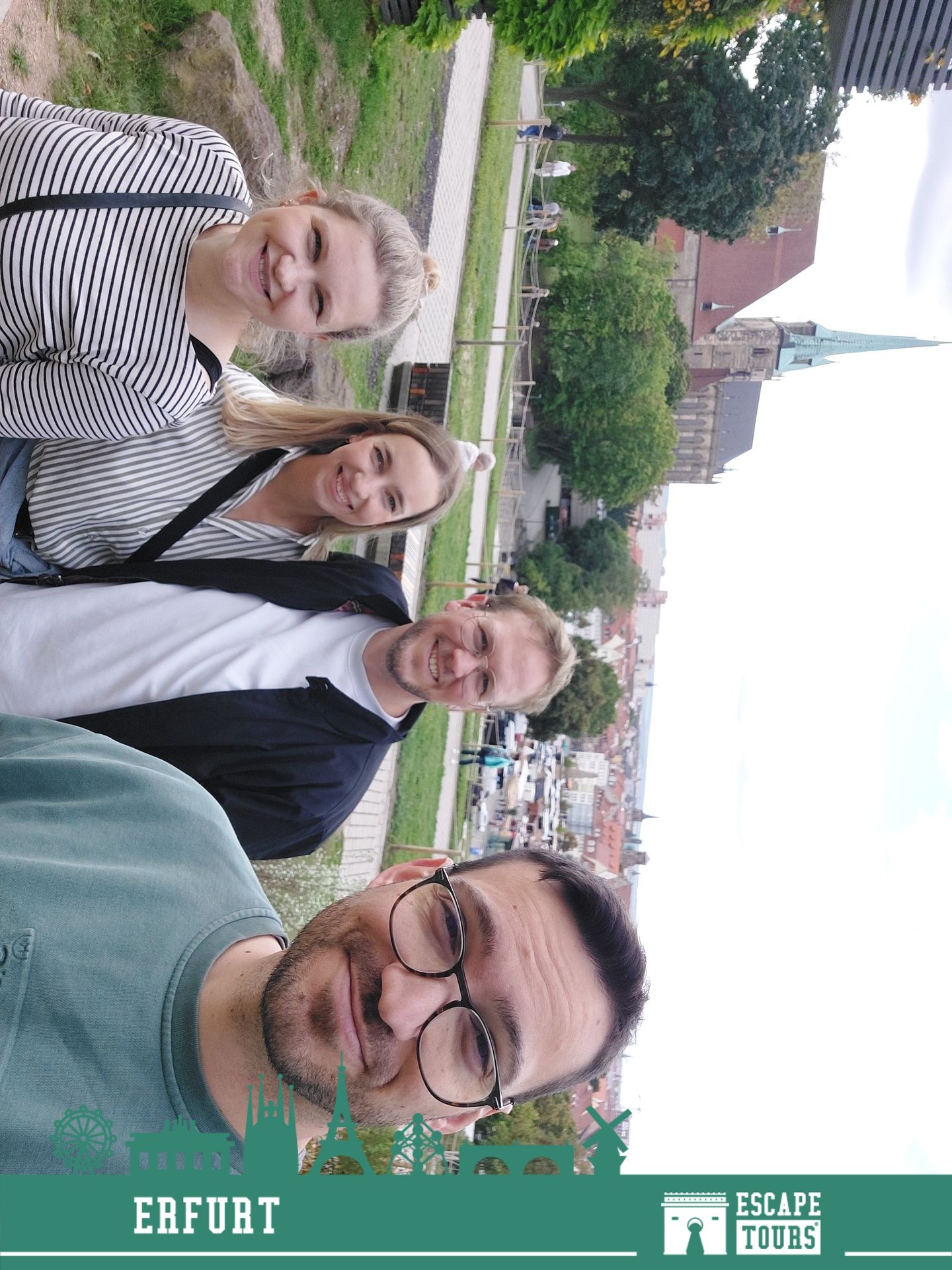 Recordtijd: Alles wartet auf Sarah