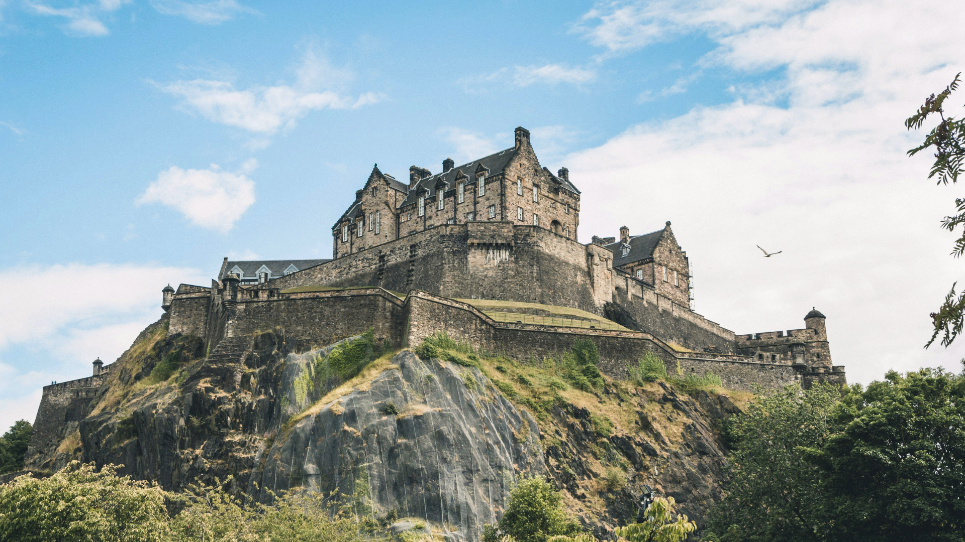 Escape Tour : A Glimpse of the Atmosphere